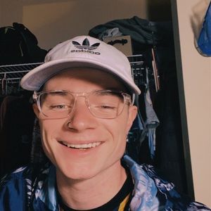 Meet your Posher, Andrew